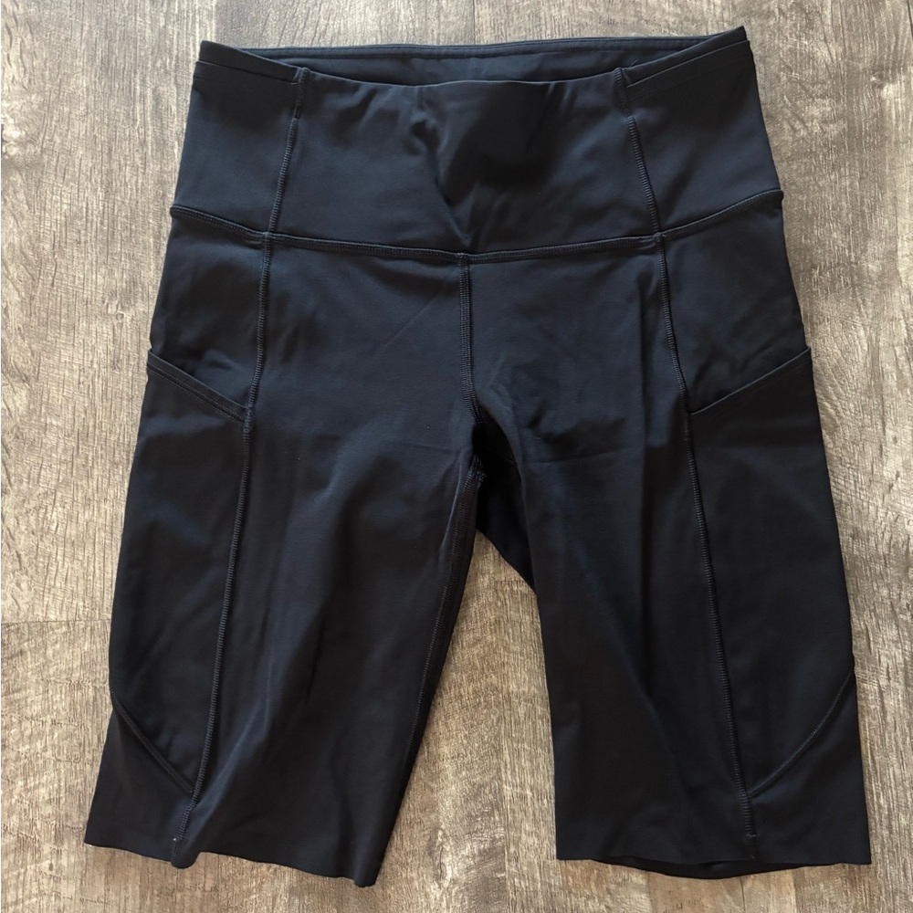 Lululemon 6
